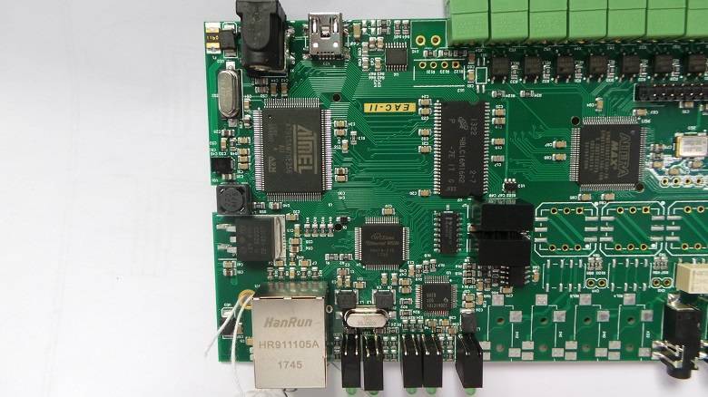 智能開(kāi)關(guān)主控PCB線(xiàn)路板